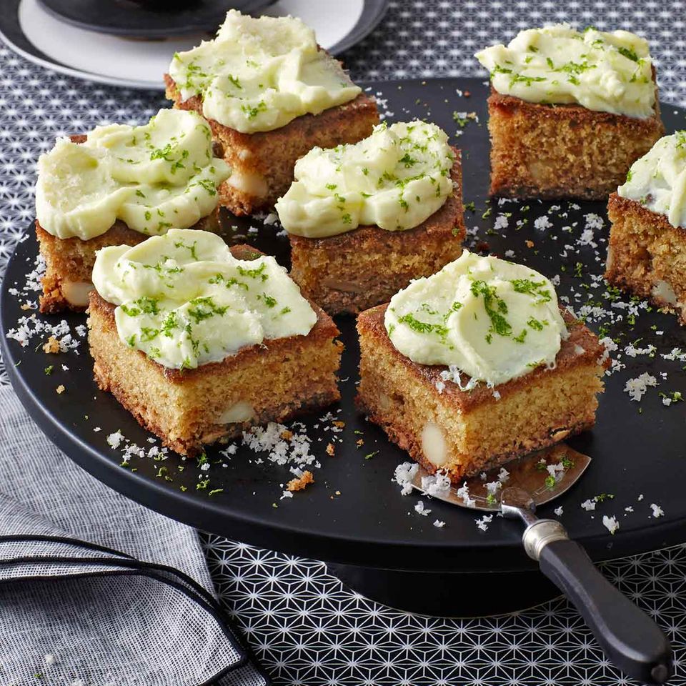 Blondies mit Wasabi-Topping