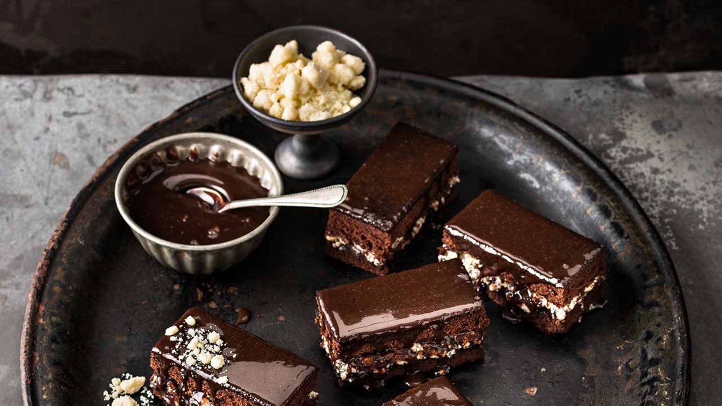 Malziger Schokoladenkuchen mit Milchstreuseln Rezept