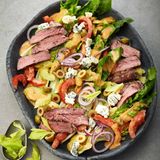 Steaksalat mit Roquefort