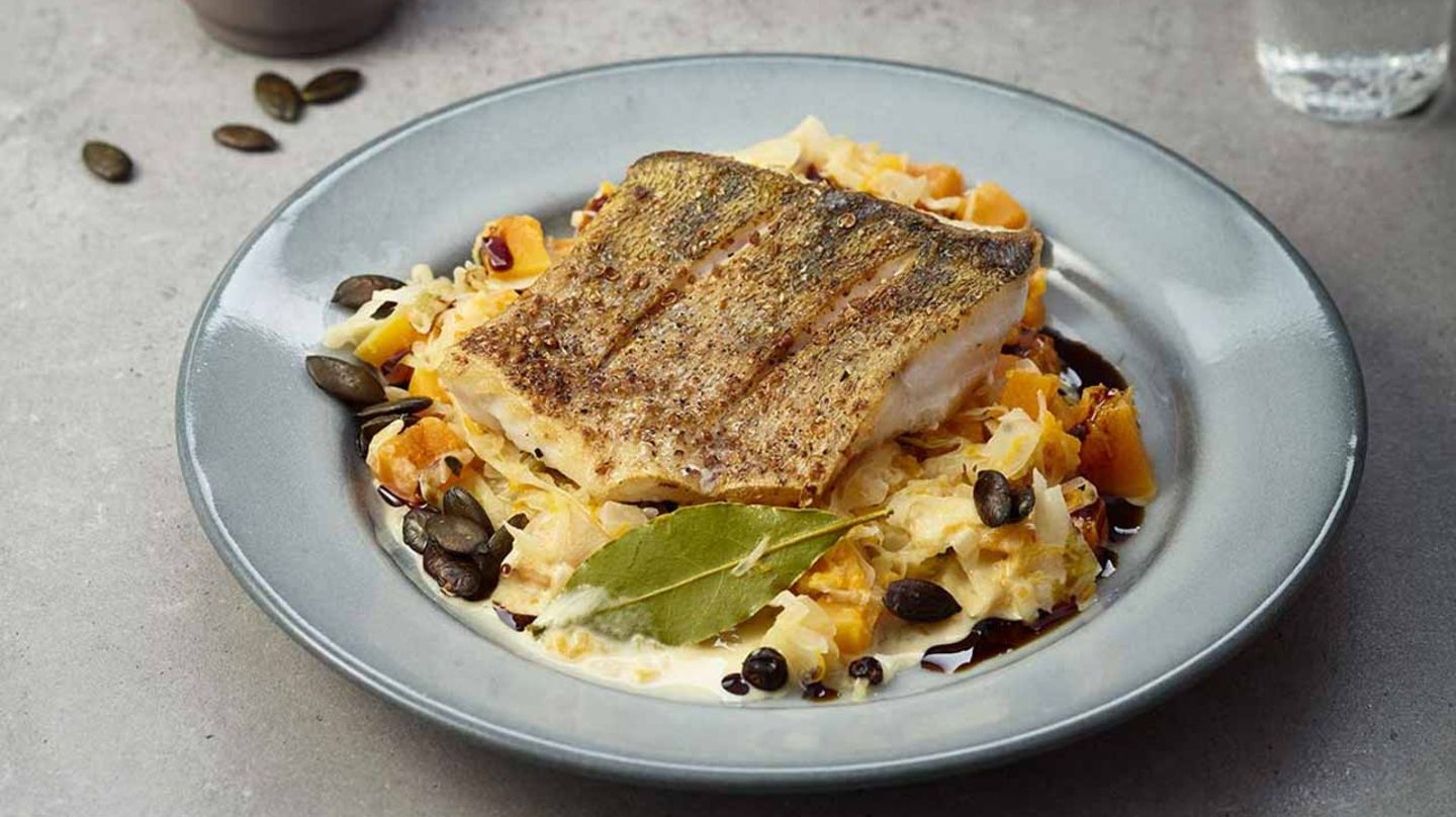 Zanderfilet mit Kürbis-Rahm-Kraut Rezept