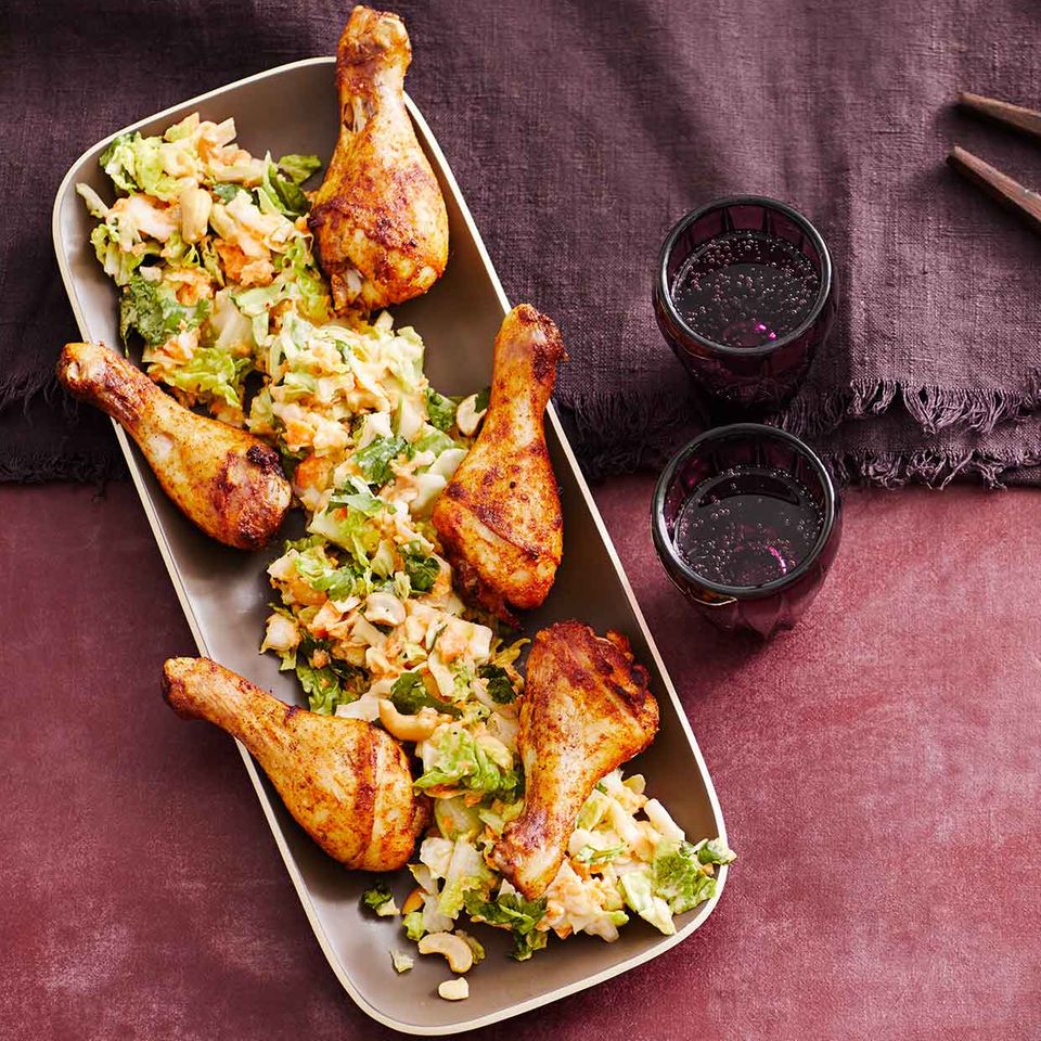 Asiatischer Weißkohl-Möhren-Salat mit Drumsticks: Thermomix ® Rezept