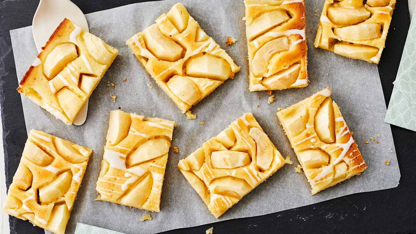 Apfel-Grieß-Kuchen: Thermomix ® Rezept