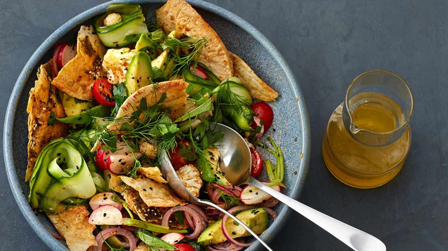 Gemüse-Brot-Salat Rezept