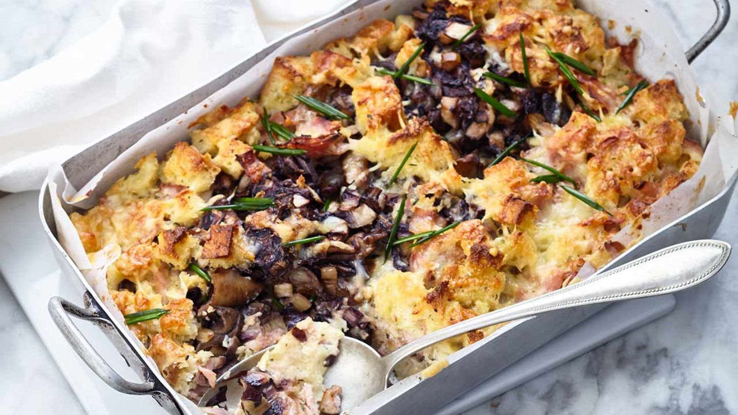 Herzhafter Brotpudding mit Pilzen und Radicchio Rezept
