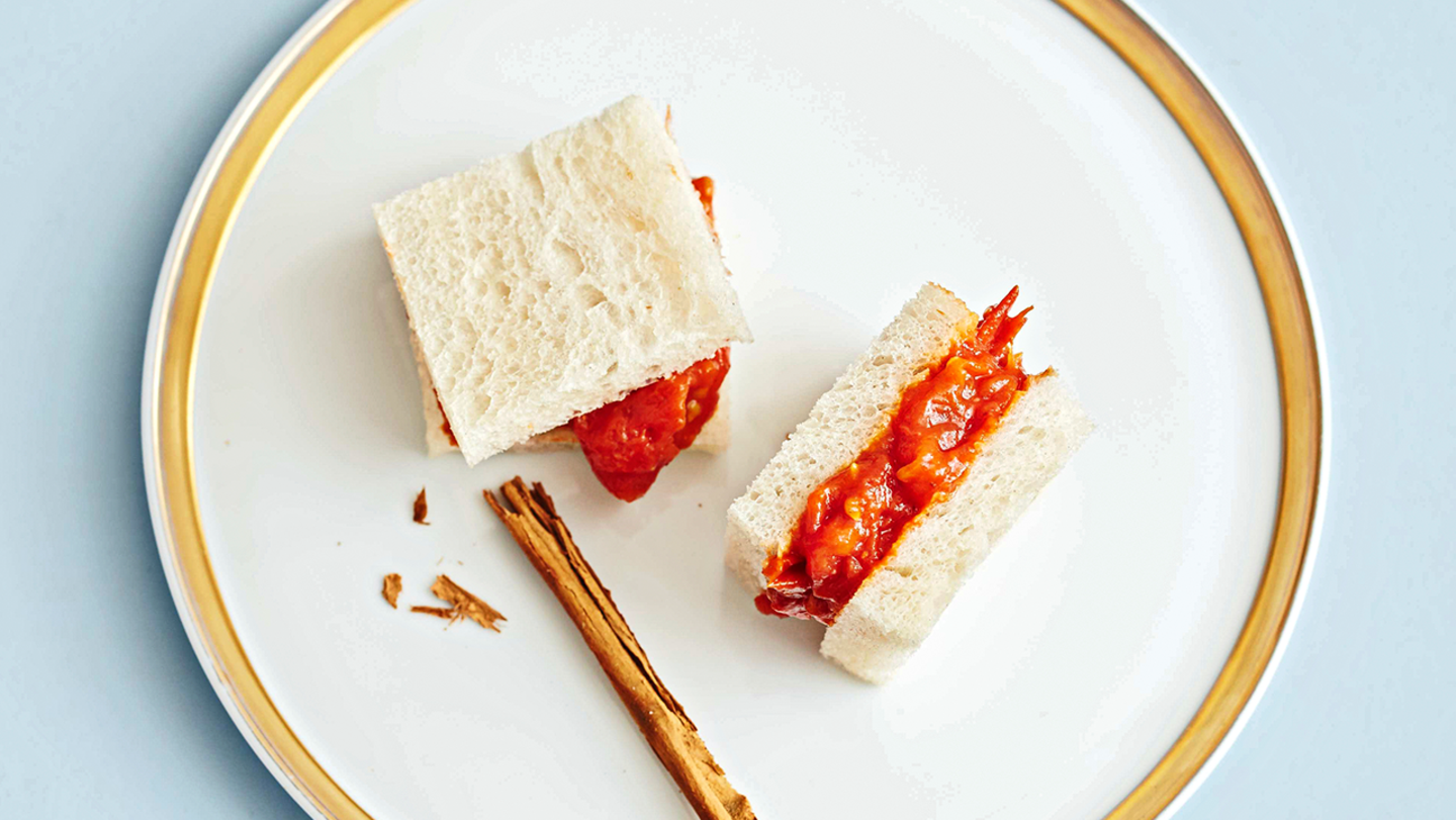 Sandwiches mit geschmorter Tomate und Zimt Rezept