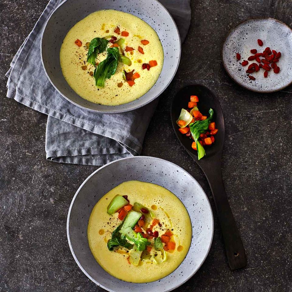 Gelbe Linsen Suppe Mit Mohren Und Pak Choi Rezept Essen Und Trinken