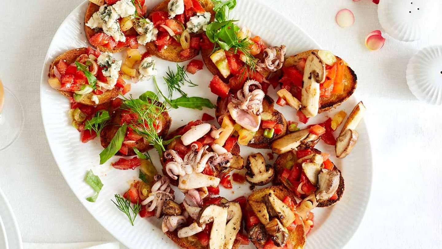 Crostini-Mix mit Sepia und Steinpilzen Rezept