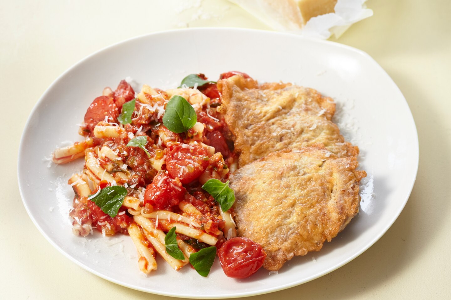 Piccata Milanese Mit Tomatensugo Rezept Essen Und Trinken