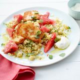 Halloumi mit Melone und Couscous