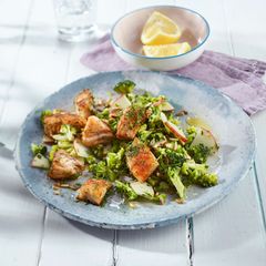 Gebratener Seelachs mit Brokkolisalat