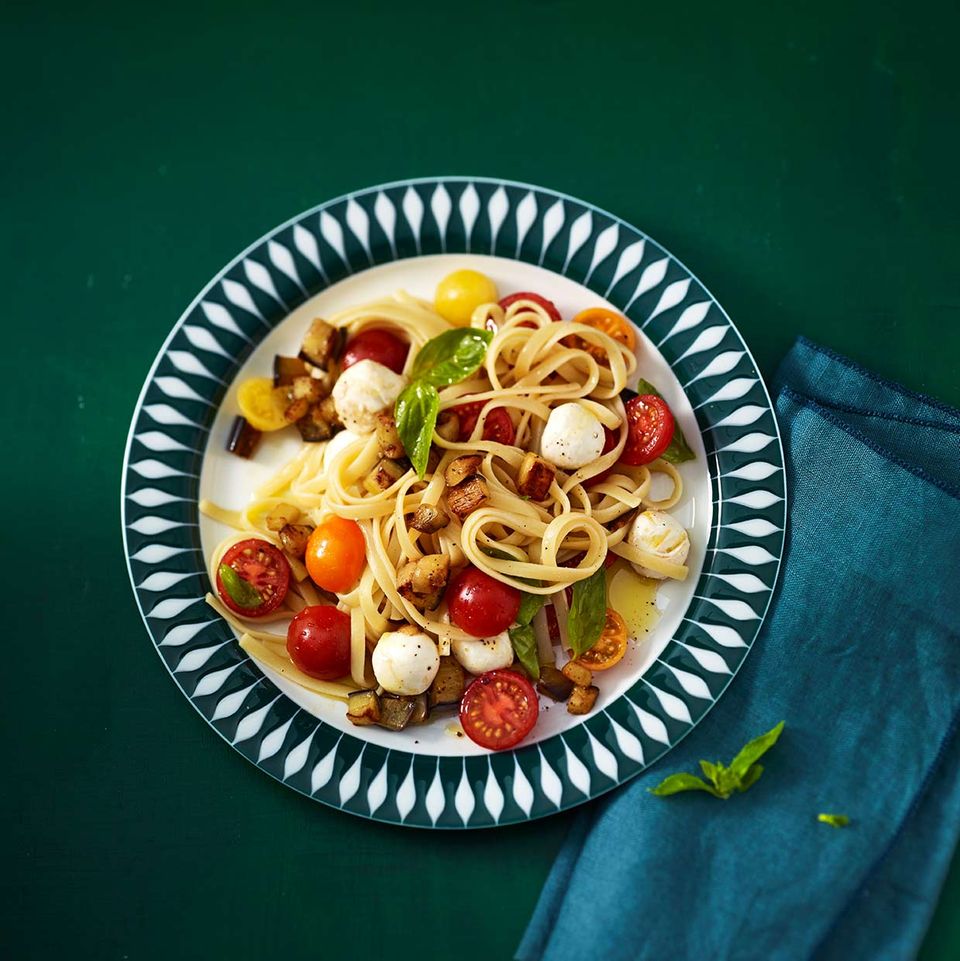Tomaten-Mozzarella-Pasta