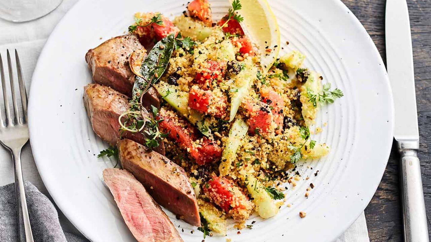 Lammrücken und Bulgursalat mit Wassermelone Rezept