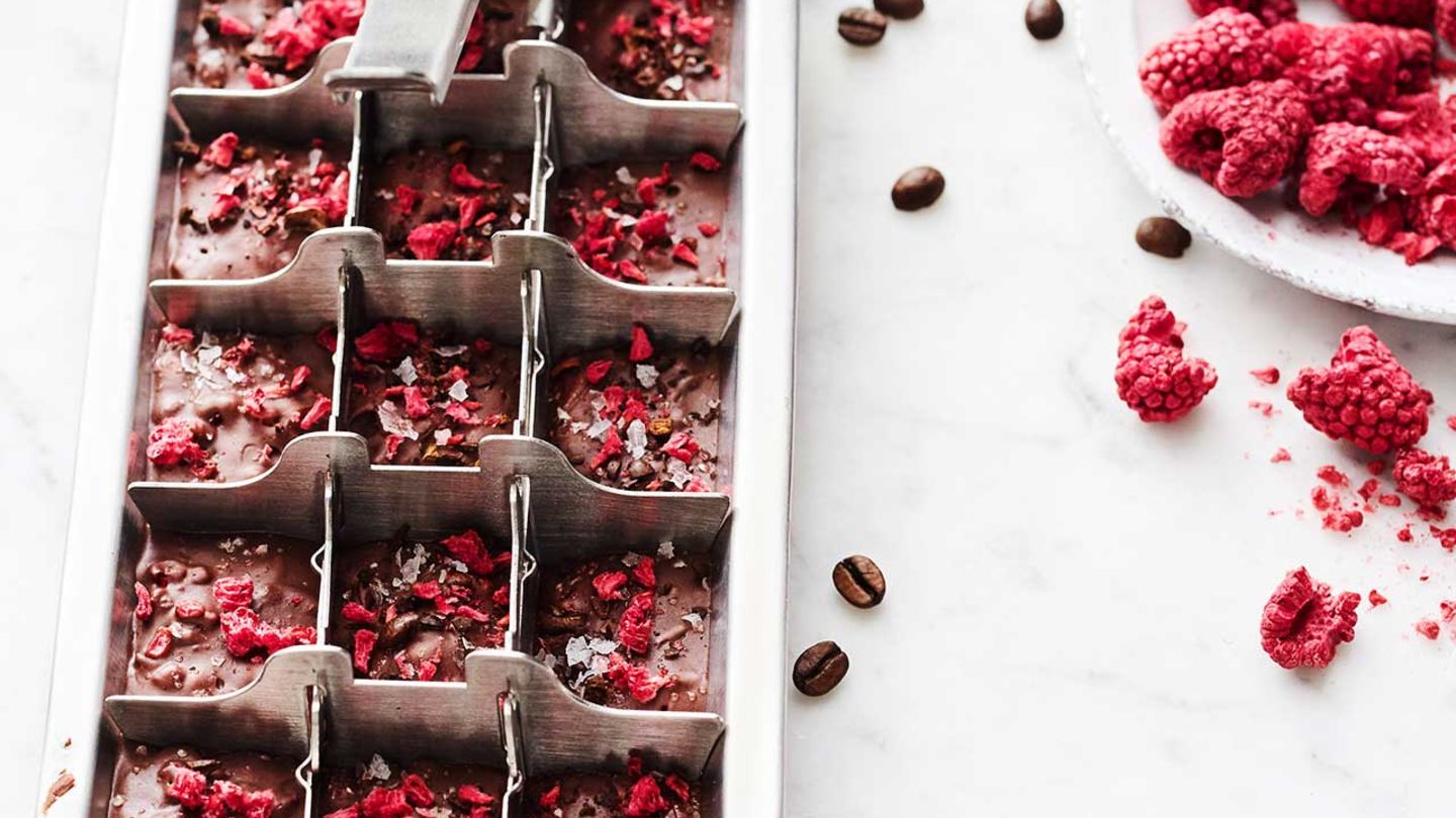 Eiskonfekt mit Himbeeren, Kaffee und Salz Rezept