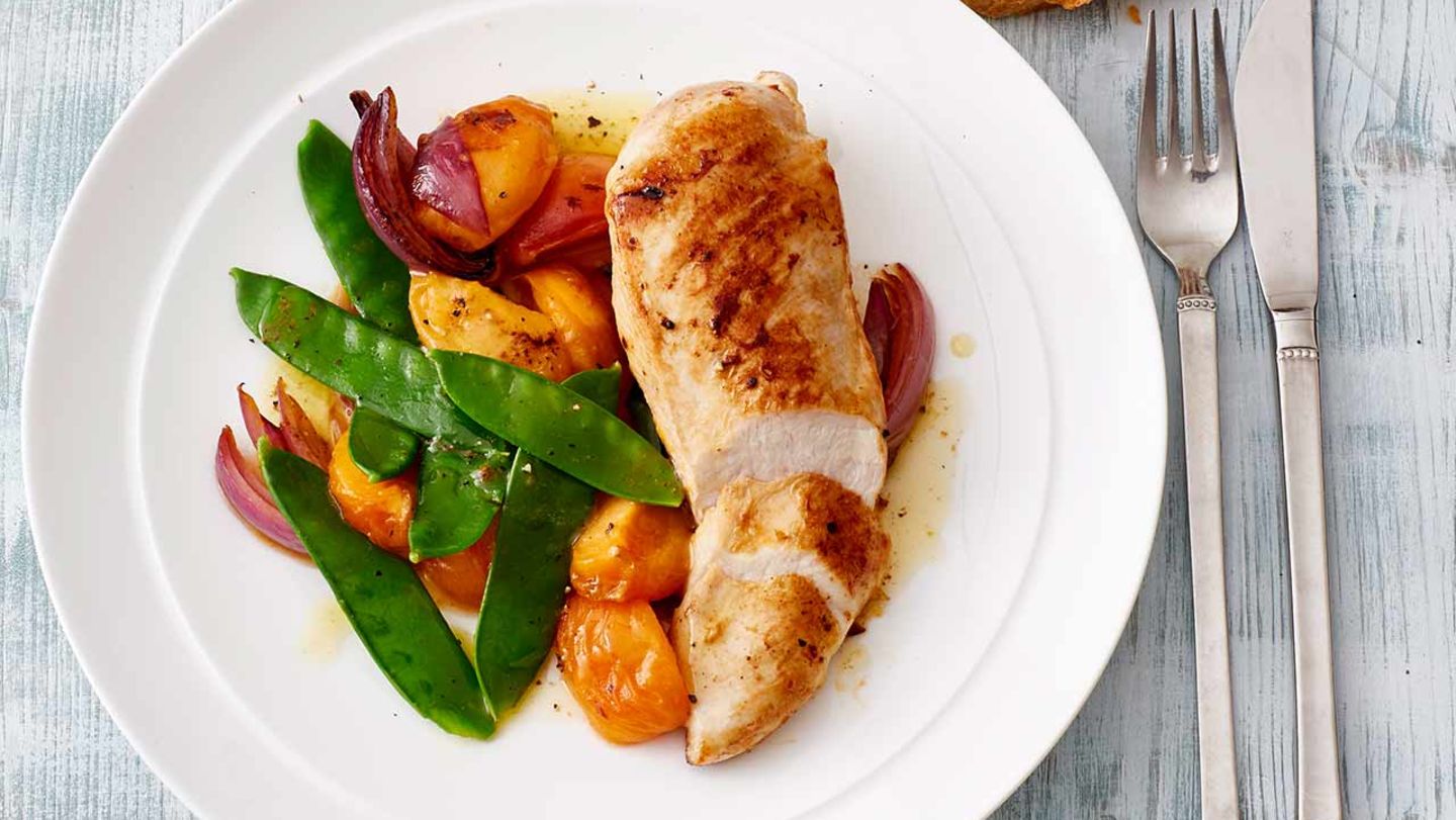 Hähnchen mit Aprikosen und Zuckerschoten Rezept