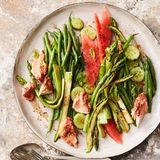 Bohnen-Spargel-Salat mit Gewürzlachs und Melone
