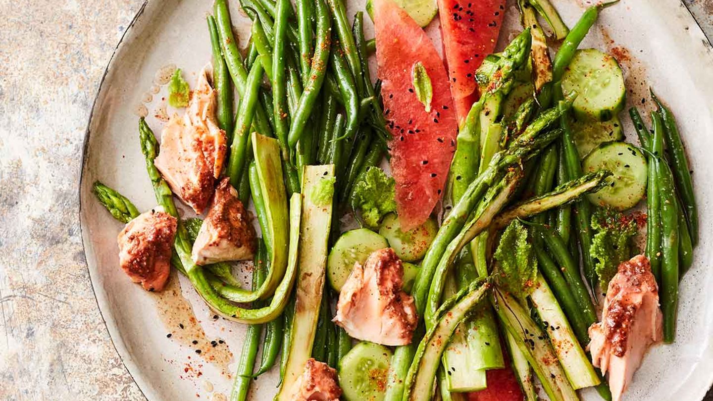 Bohnen-Spargel-Salat mit Gewürzlachs und Melone Rezept