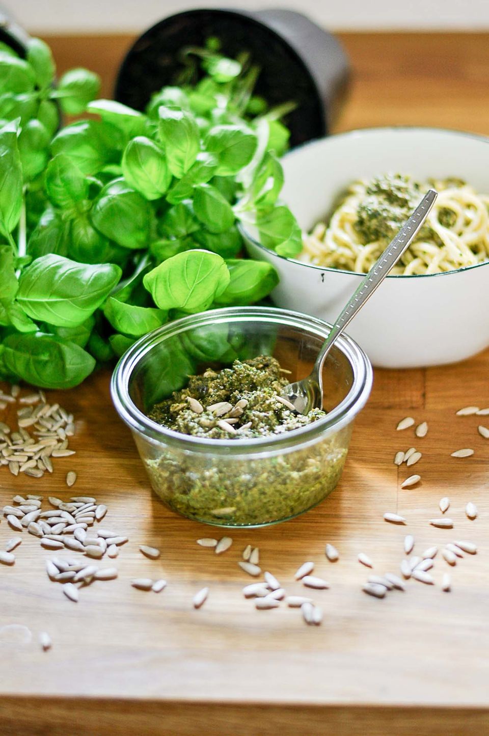 Pesto aus Karottengrün Pesto aus Karottengrün