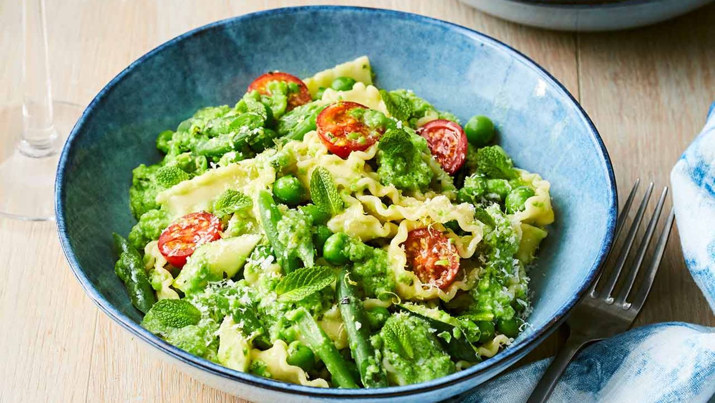 Mafaldine mit Erbsen, Minze und Parmesan Rezept