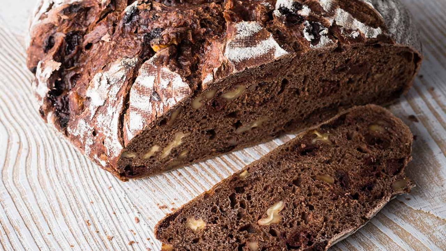 Kakaobrot mit Sauerkirschen Rezept