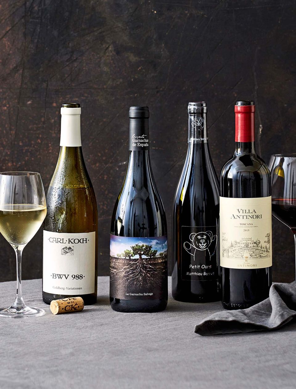 Exklusives Weinpaket mit vier Weinen Exklusives Weinpaket mit vier Weinen