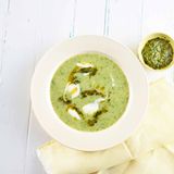 Zucchini-Suppe mit Gremolata