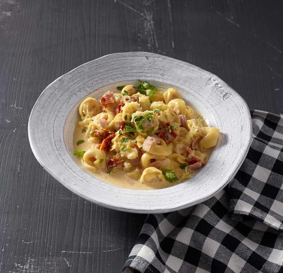 Tortellini in Schinkensahne Tortellini in Schinkensahne