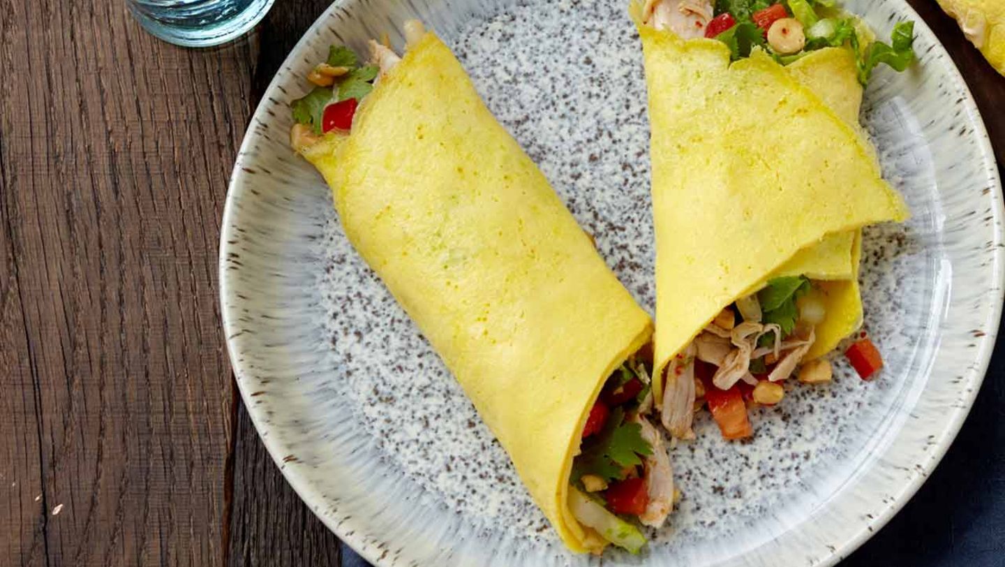 Hähnchen im Eierkuchen-Wrap Rezept