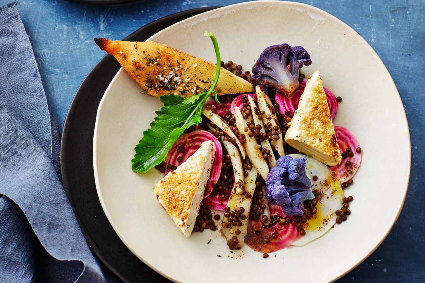 Kohlrabi Bete Salat Mit Linsen Feta Und Fladenbrot Zatar Rezept Essen Trinken 