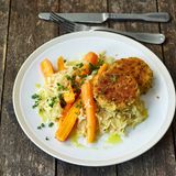 Linsen-Frikadellen mit Sauerkraut