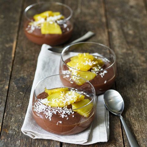 Schoko-Kokos-Pudding mit Ananas