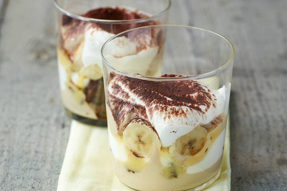 Apfelstrudel mit Vanillesauce Rezept - [ESSEN UND TRINKEN]