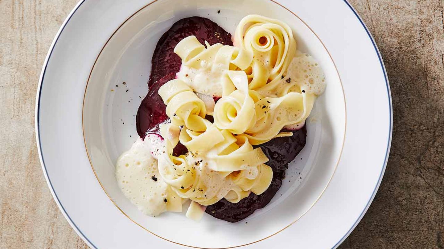 Tagliatelle mit Fontina-Sauce Rezepte