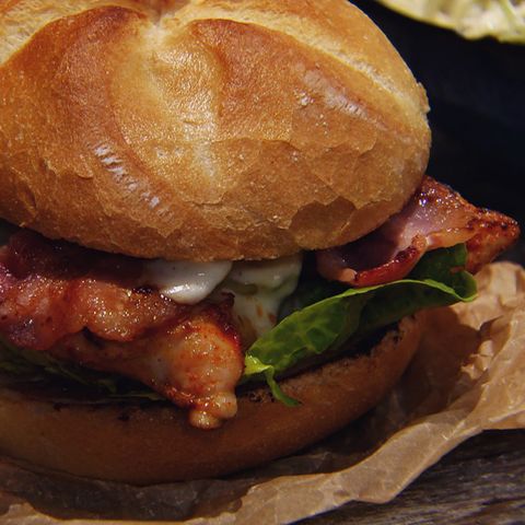 Caesar`s Burger: Rezept aus der Kochshow essen & trinken Für jeden Tag