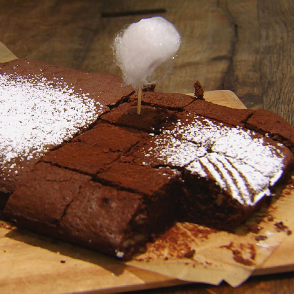 Schoko-Orangen-Brownies mit Nüssen: Rezept aus der Kochshow essen & trinken Für jeden Tag