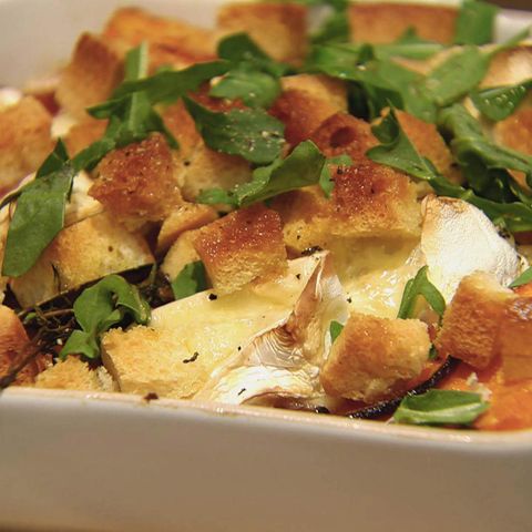 Überbackener Camembert mit Kürbisgemüse: Rezept aus der Kochshow essen & trinken Für jeden Tag