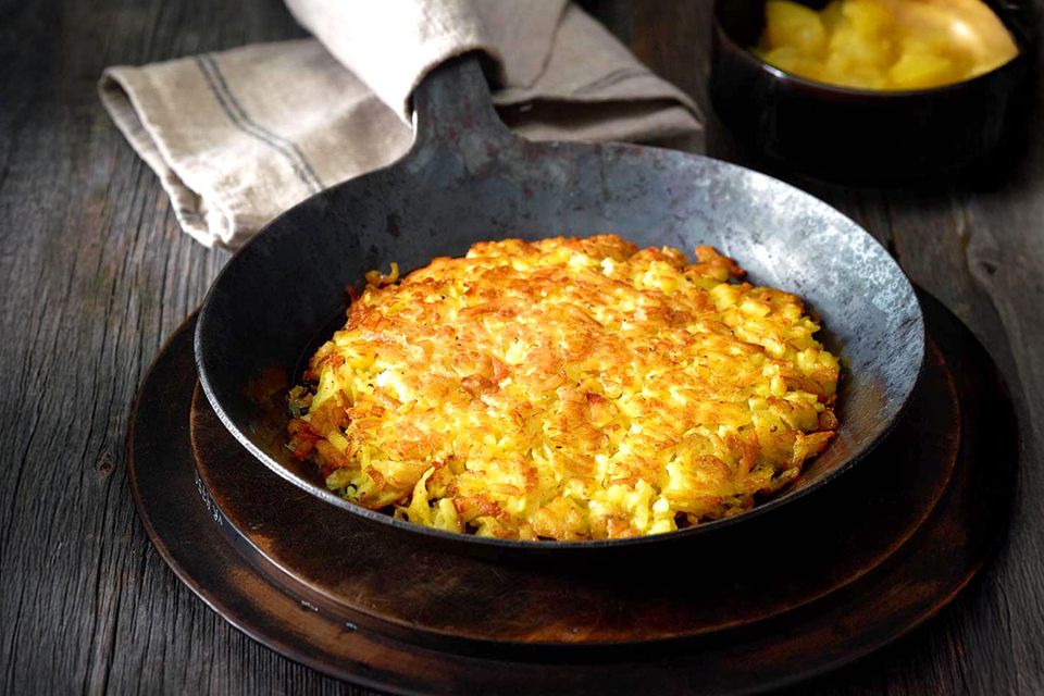 Speck-Hackbraten mit Käsefüllung Rezept - [ESSEN UND TRINKEN]