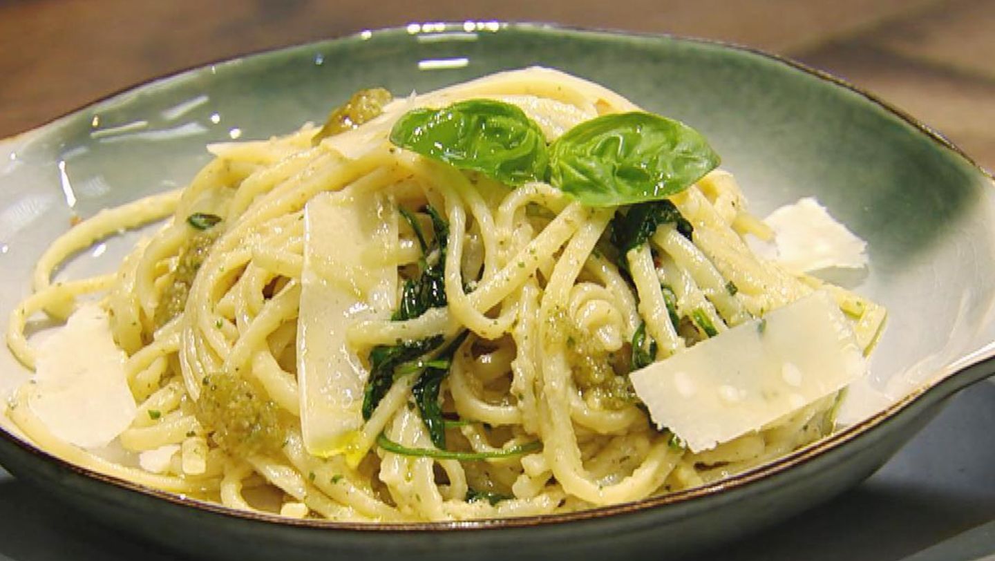 Linguine Mit Baby Spinat Und Hausgemachtem Walnuss Pesto