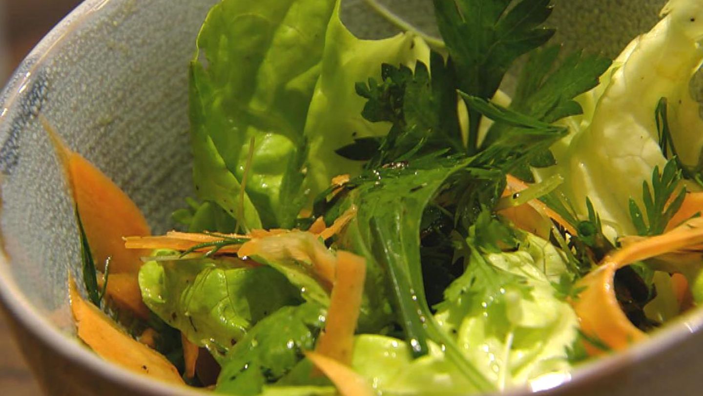 Kräutersalat mit Zitronen-Vinaigrette: Für jeden Tag Kochshow