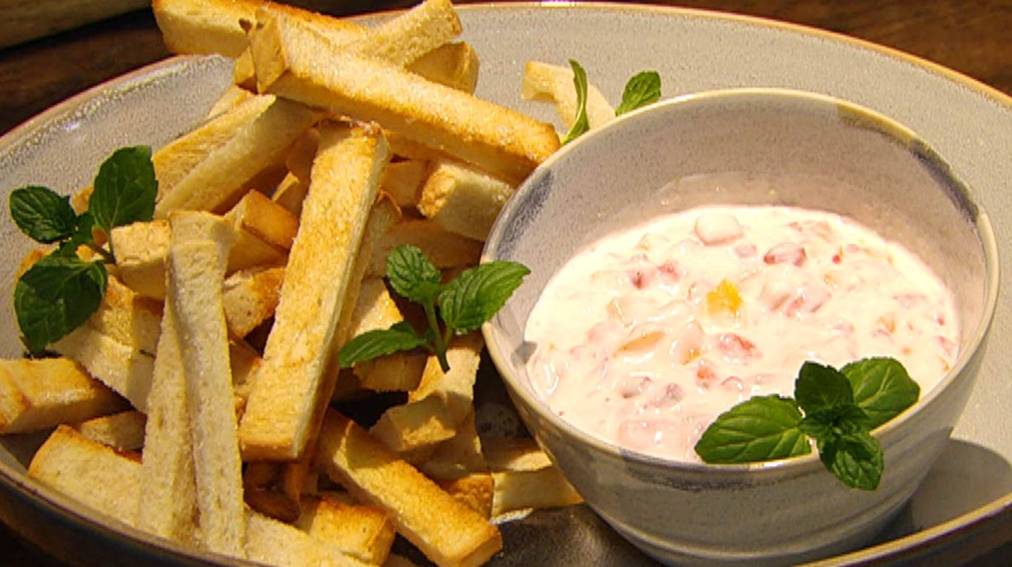 Süße Pommes mit Erdbeer-Quark: Für jeden Tag Kochshow