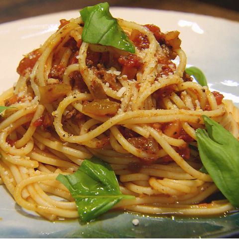 Spaghetti Bolognese mit Rinderhack: Rezept aus der Kochshow essen & trinken Für jeden Tag