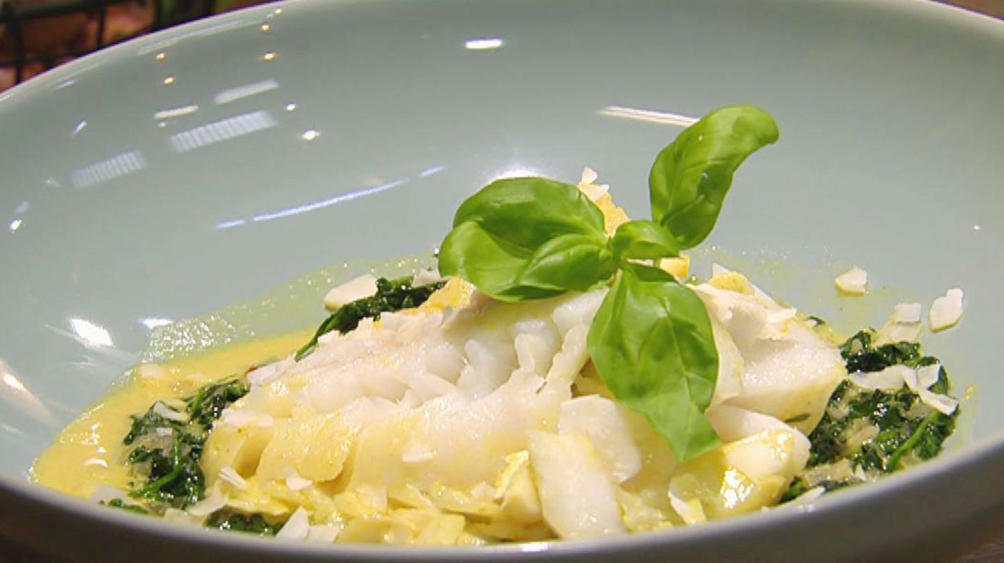 Kokos-Curry-Spinat mit Fisch: Für jeden Tag Kochshow - [ESSEN UND TRINKEN]