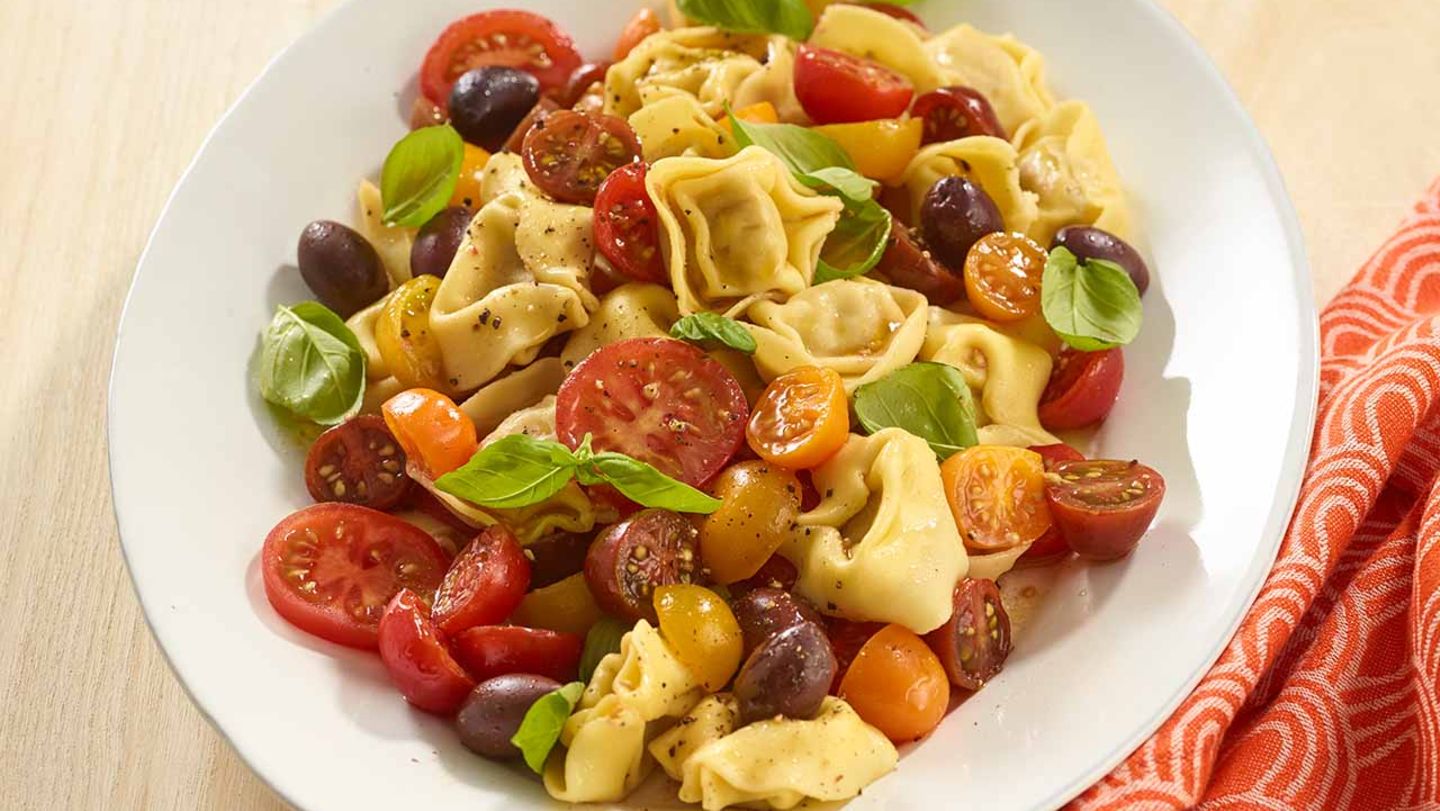 Tomaten-Tortelloni-Salat Rezept - [ESSEN UND TRINKEN]