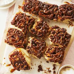 Sticky Buns (Nuss-Karamell-Schnecken)