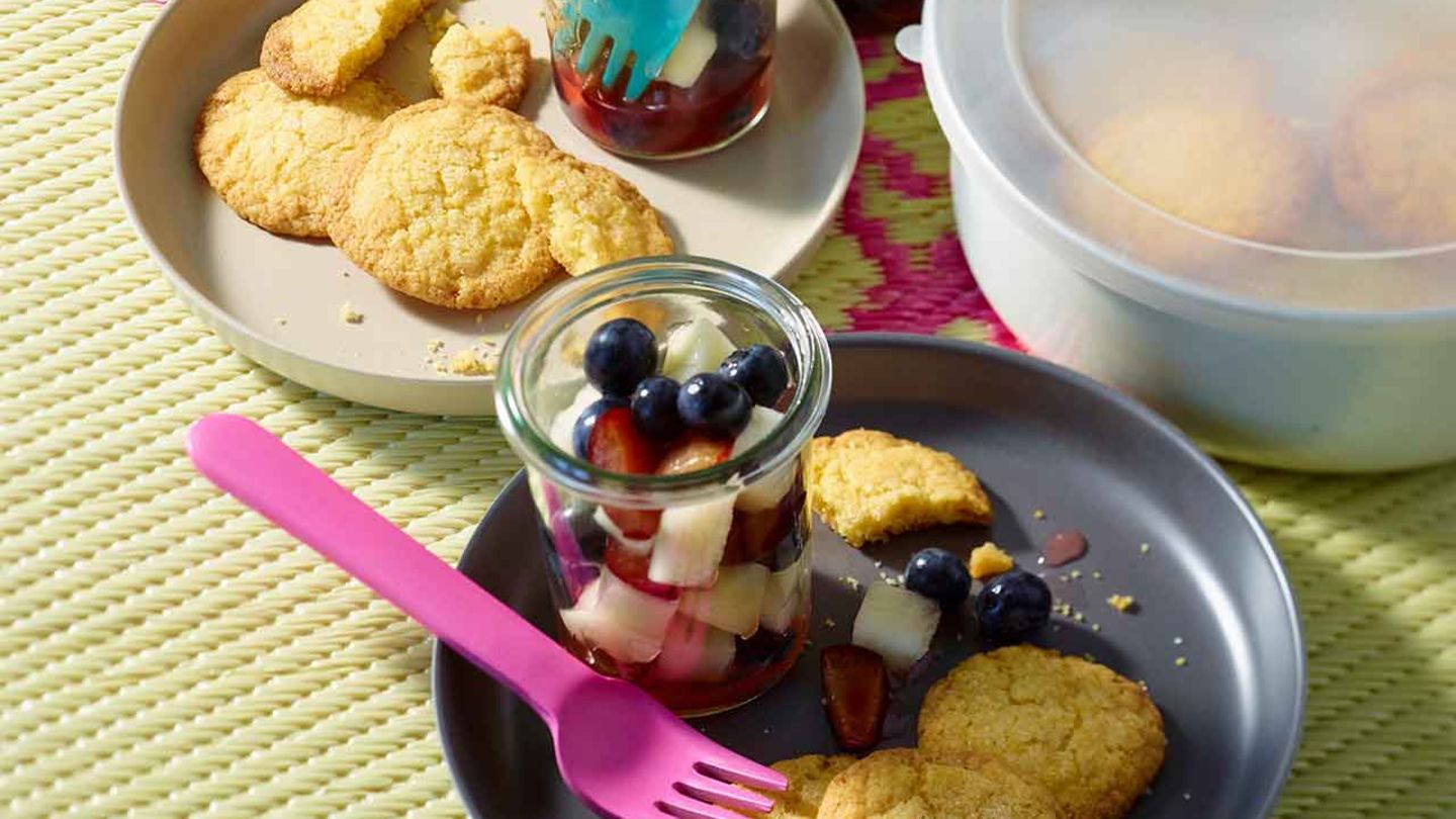Polenta-Kekse mit Obstsalat Rezept