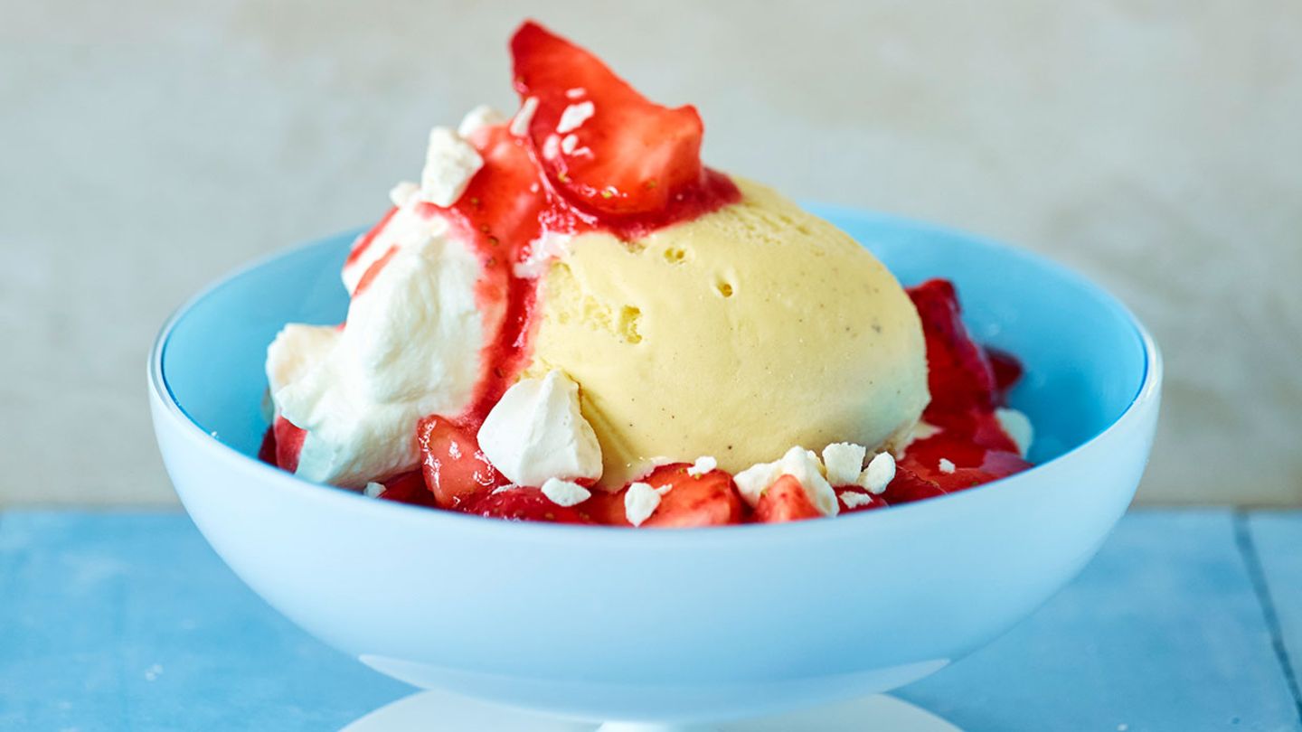 Erdbeer-Eisbecher Rezept