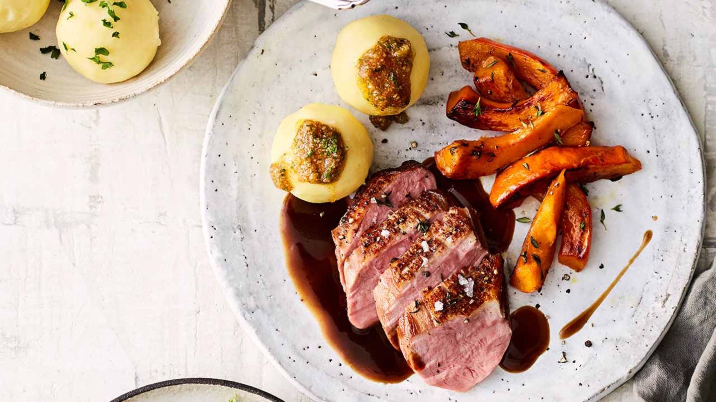 Entenbrust mit Kartoffelklößen, Pain d’épice und Kürbis Rezept