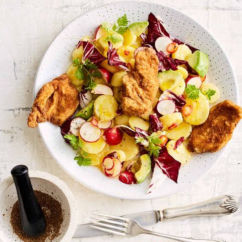 Kartoffel-Avocado-Salat mit Schnitzelchen