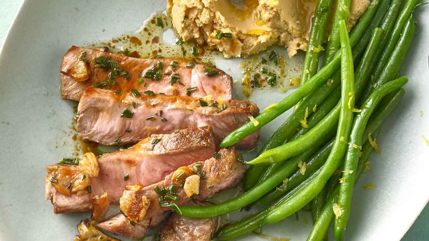 Rosmarin-Steak mit Hummus Rezept