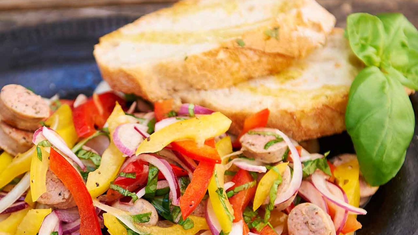 Paprika-Bratwurst-Salat Rezept