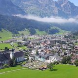 Blick auf Engelberg und auf das Kloster Engelberg